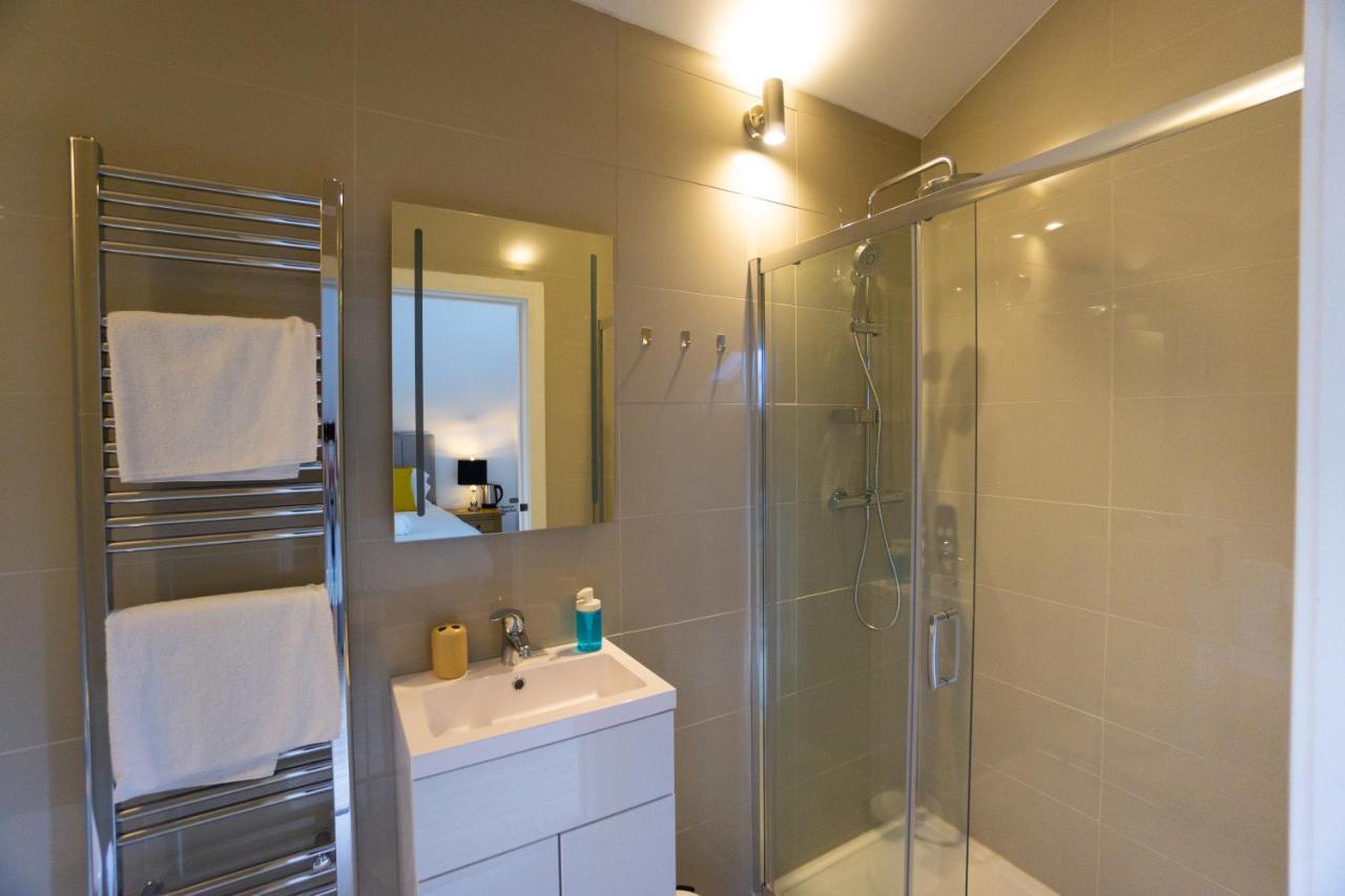 Largigi Rooms, Close To The Beach And Town Centre, Parking Available 莱姆里吉斯 外观 照片